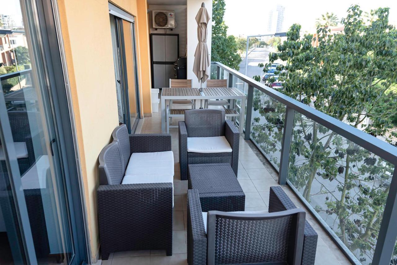 The Cosy Vilarosa Near The Beach Portimao Exterior photo