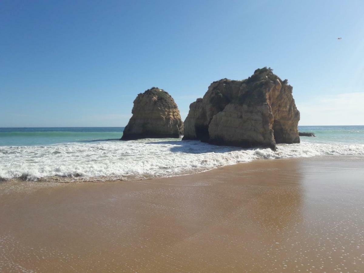 The Cosy Vilarosa Near The Beach Portimao Exterior photo